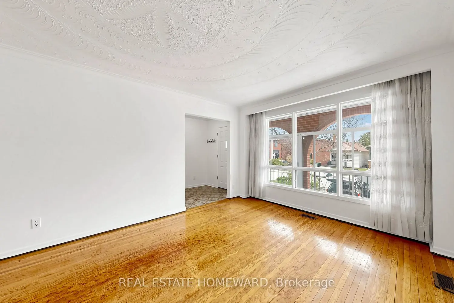 Additional image 3 of 349 Monarch Park Avenue