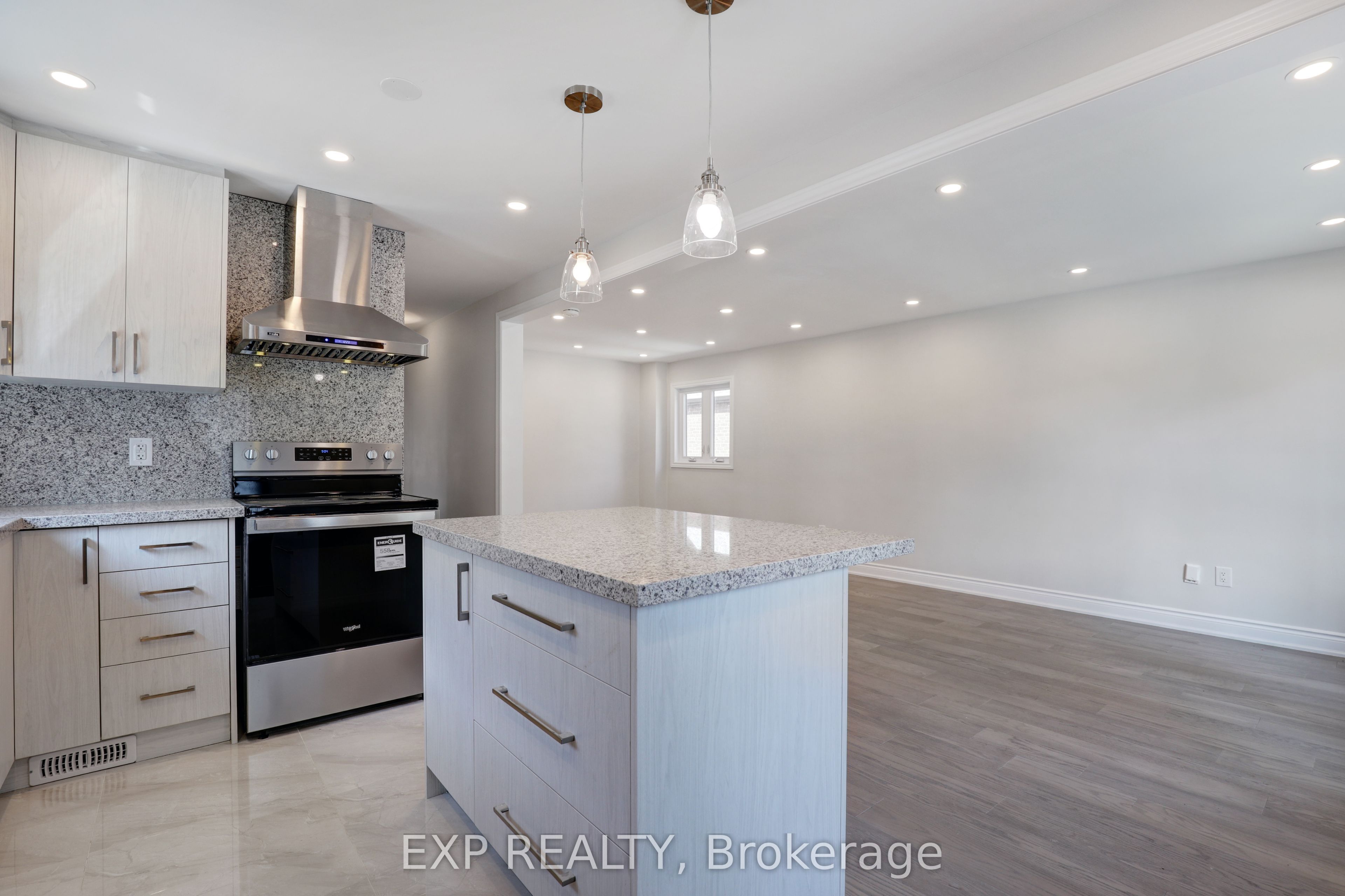 Additional image 2 of Main-432 Mortimer Avenue, Toronto, ON, M4J 2G9