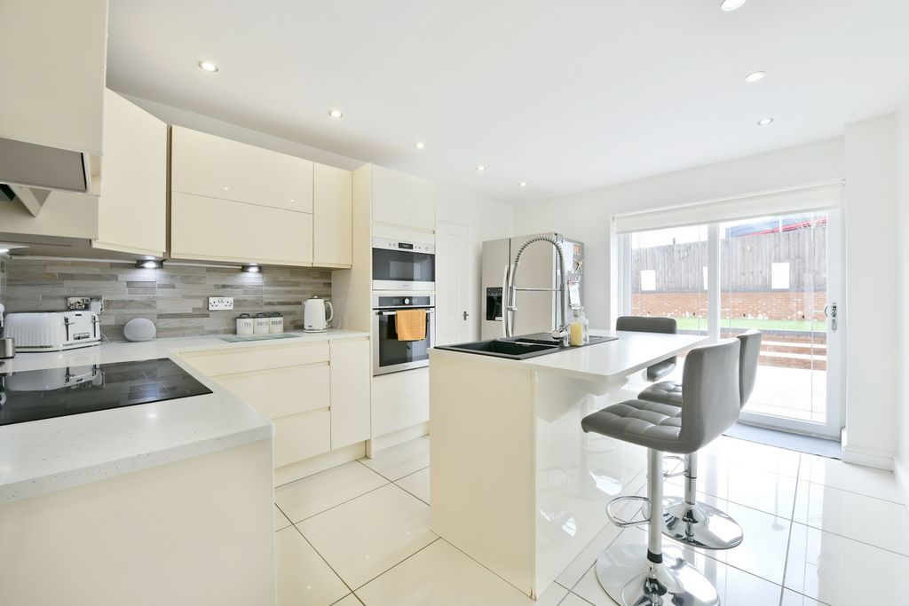 Additional image 14 of 7 bed detached house for saleClos Trehelyg, Ebbw Vale NP23