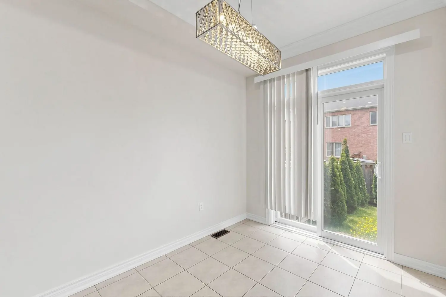 Additional image 4 of 61 Campwood Crescent