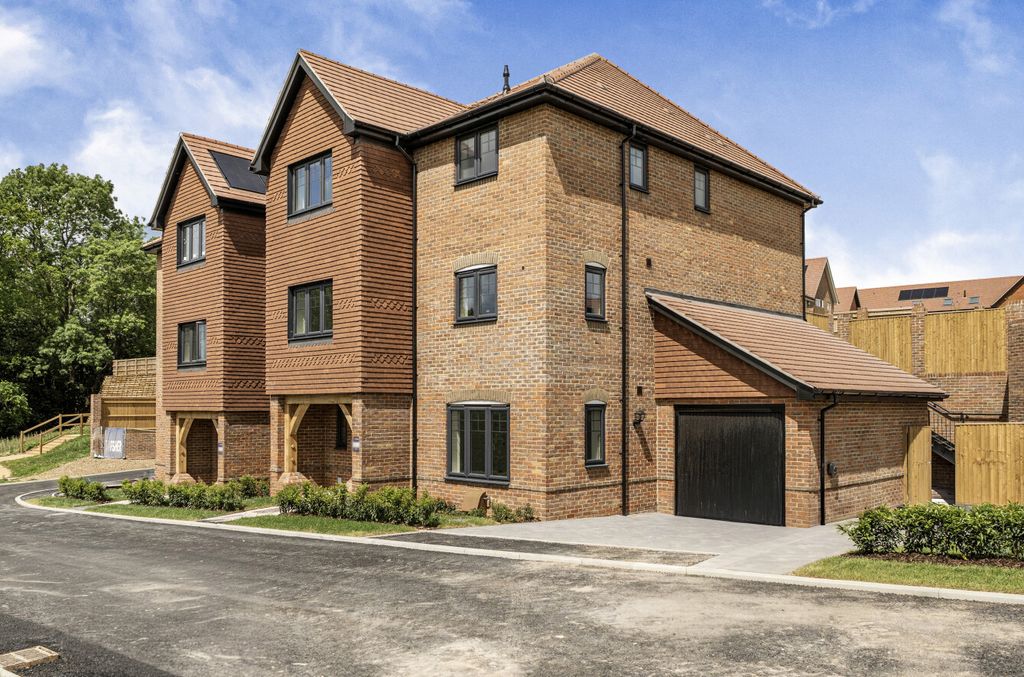 Additional image 19 of 4 bed detached house for saleHackney Way, Mortimer Common, Reading, Berkshire RG7
