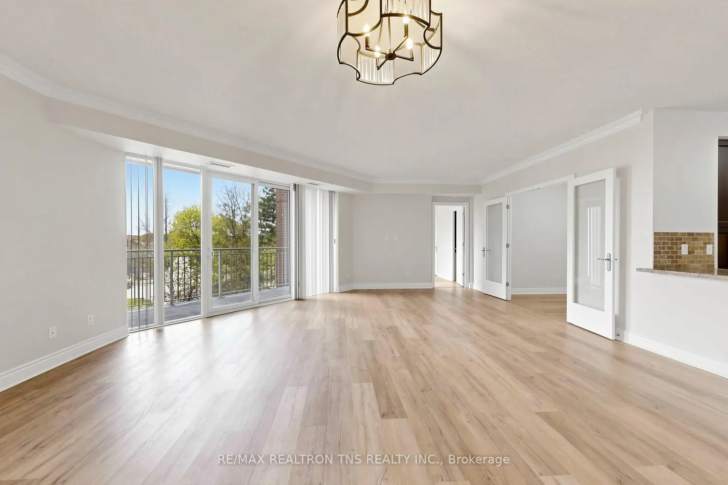 Additional image 5 of 10101 Yonge Street 313