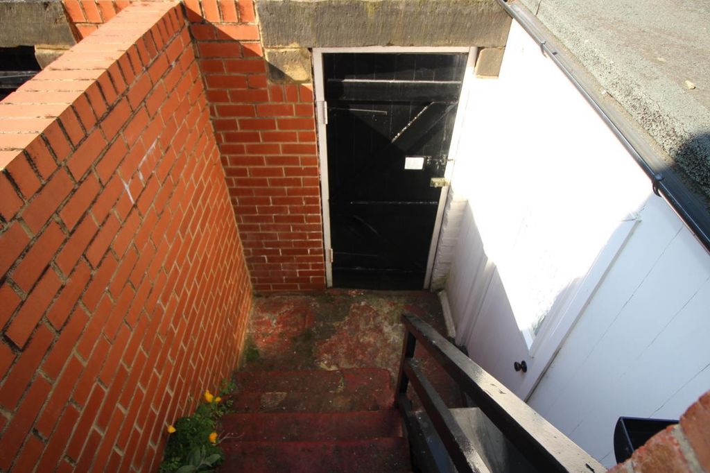 Additional image 18 of 6 bed maisonette to rentHolmwood Grove, Jesmond, Newcastle Upon Tyne NE2