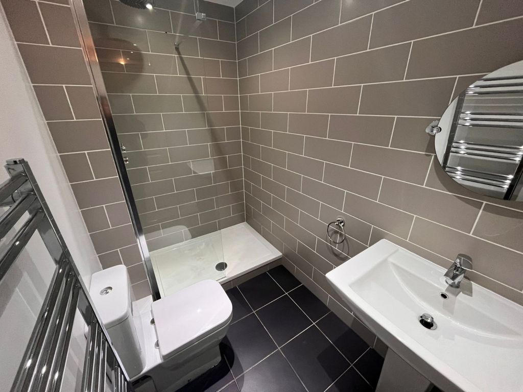 Additional image 5 of 2 bed flat to rentCardigan Road, Headingley, Leeds LS6