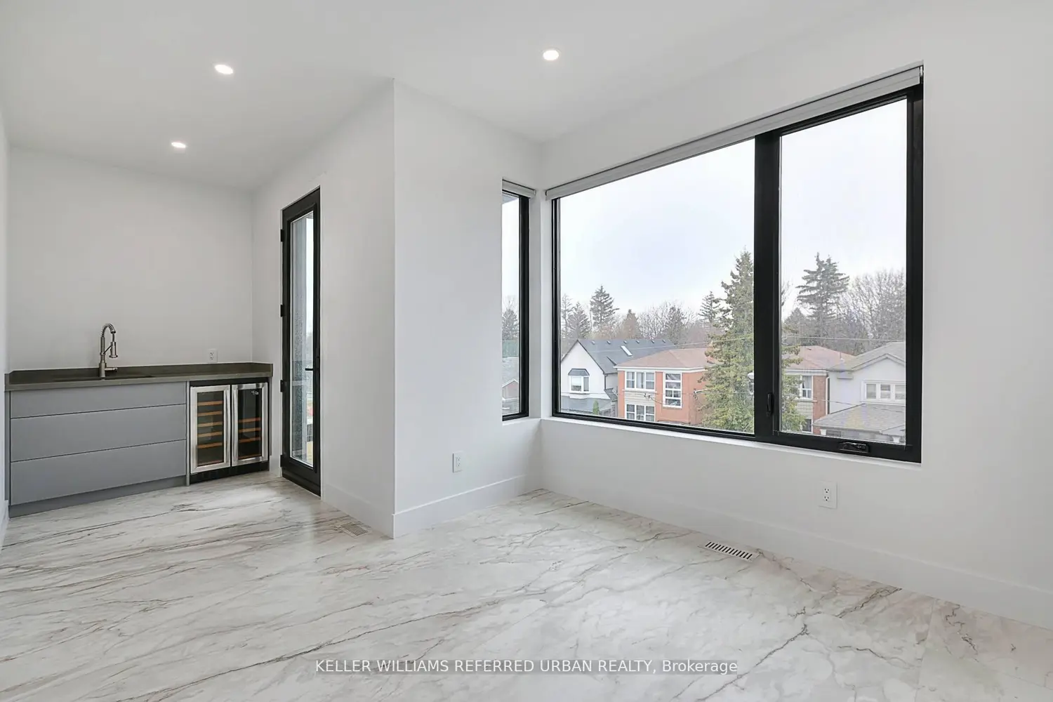 Additional image 17 of 613 Harvie Avenue