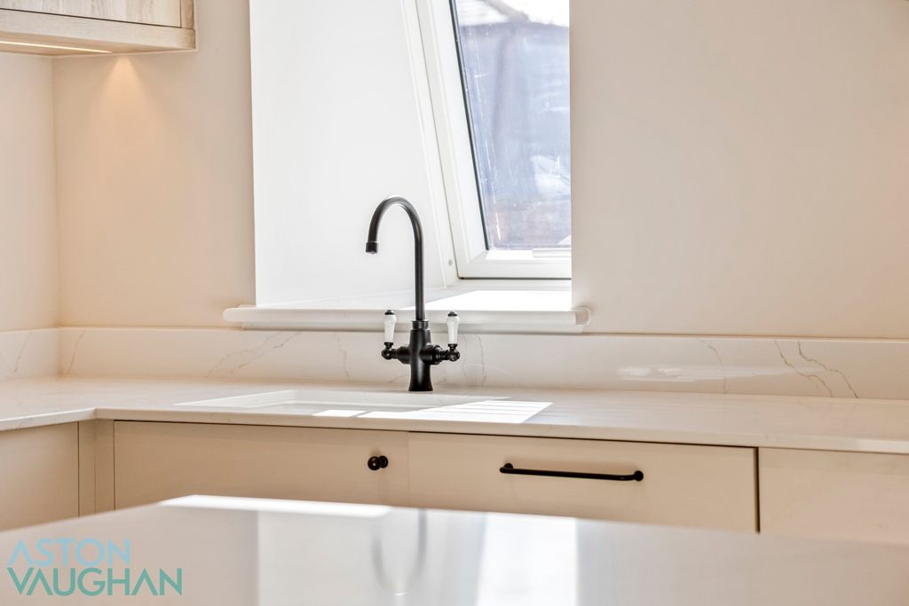 Additional image 6 of 3 bed flat for salePenthouse, Apartment 9, Botanica House, Hove BN3