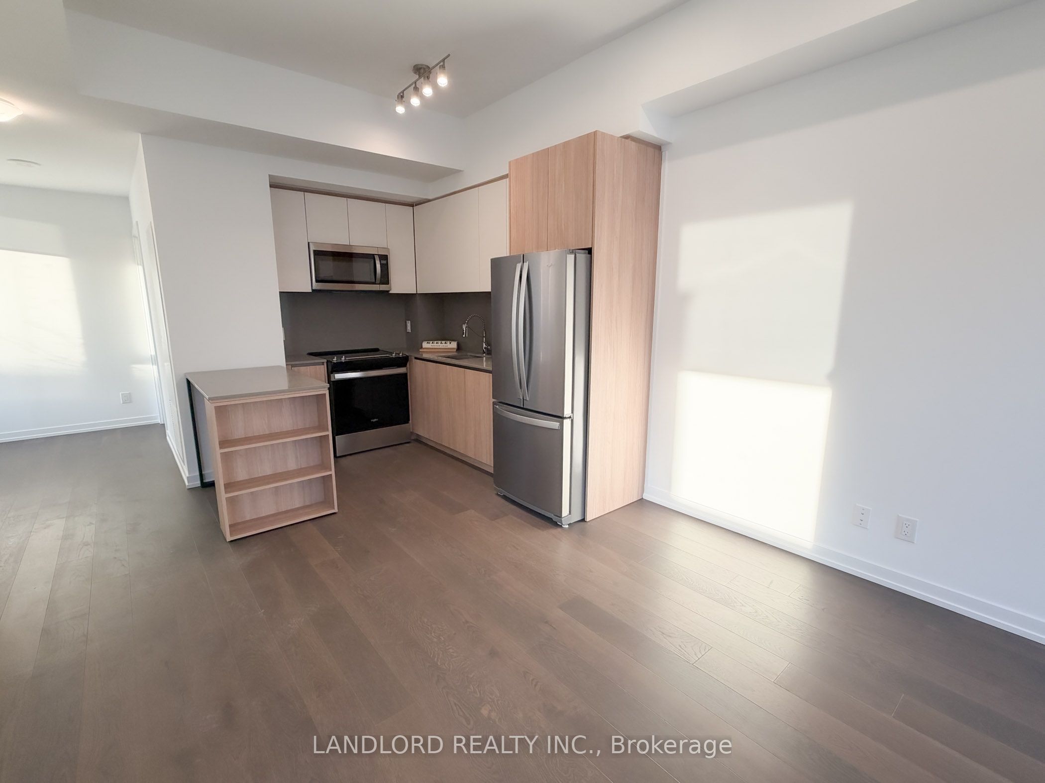 Additional image 4 of 112-15 Maryport Avenue, Toronto, ON, M3M 0E1