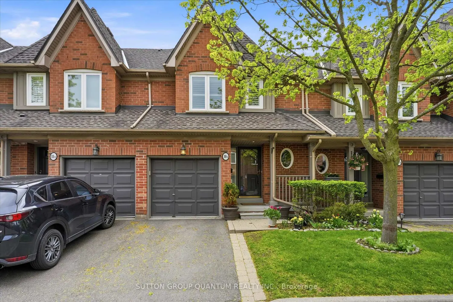 1064 Queen Street 10A
