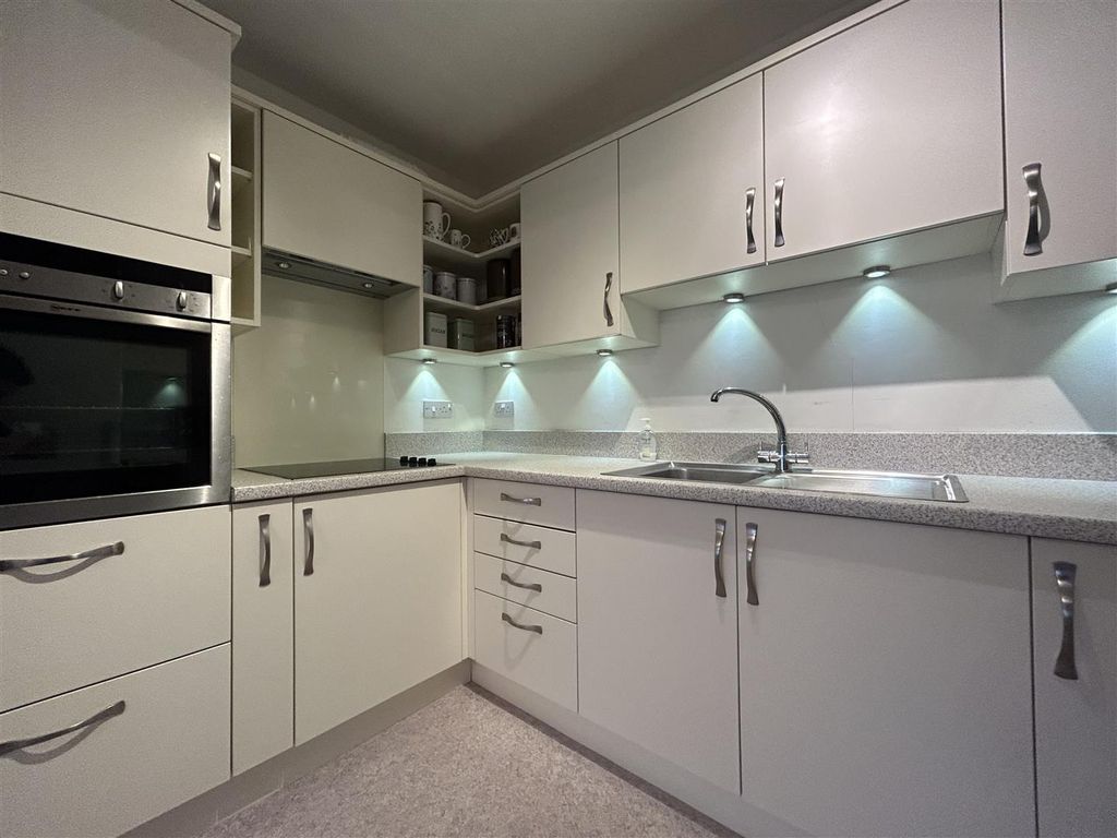 Additional image 2 of 1 bed flat for saleSt. Johns Road, Sevenoaks TN13