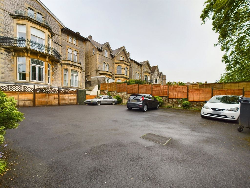 Additional image 18 of 3 bed flat to rentShrubbery Avenue, Weston-Super-Mare, North Somerset BS23