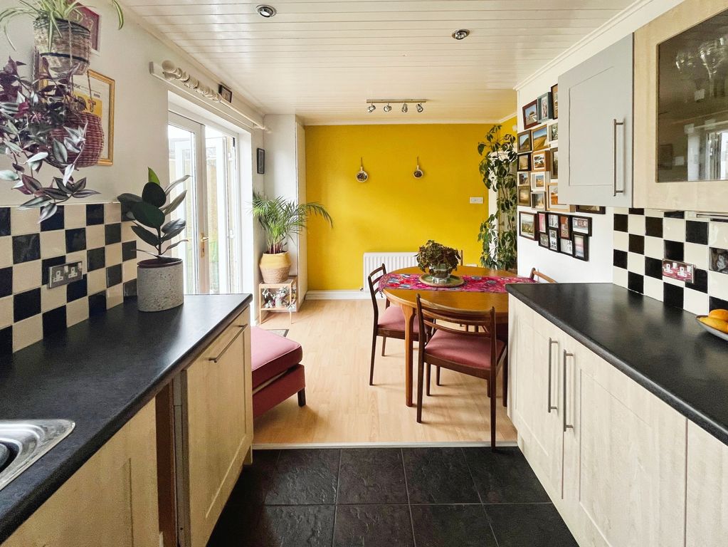Additional image 9 of 3 bed terraced house to rentLarch Grove, Dunmurry BT17