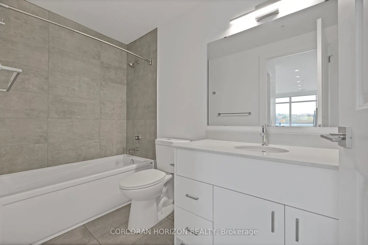 Additional image 8 of 50 Grand Avenue 901