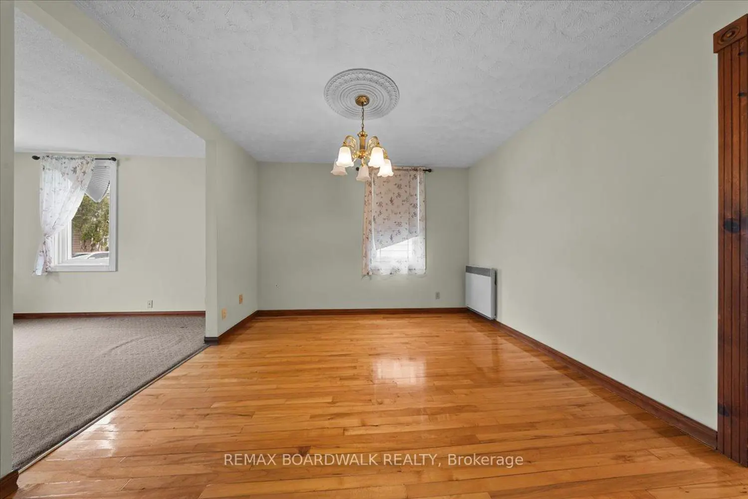 Additional image 8 of 204- 206 Jeanne Mance Street