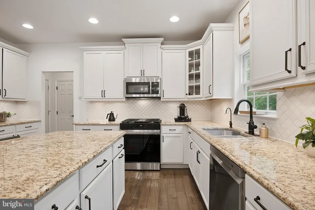Additional image 18 of 121 Glencoe Court, Newark, DE 19702