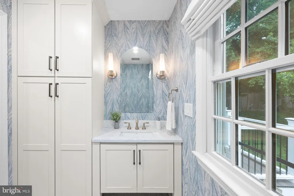 Additional image 11 of 403 E Melbourne Avenue, Silver Spring, MD 20901