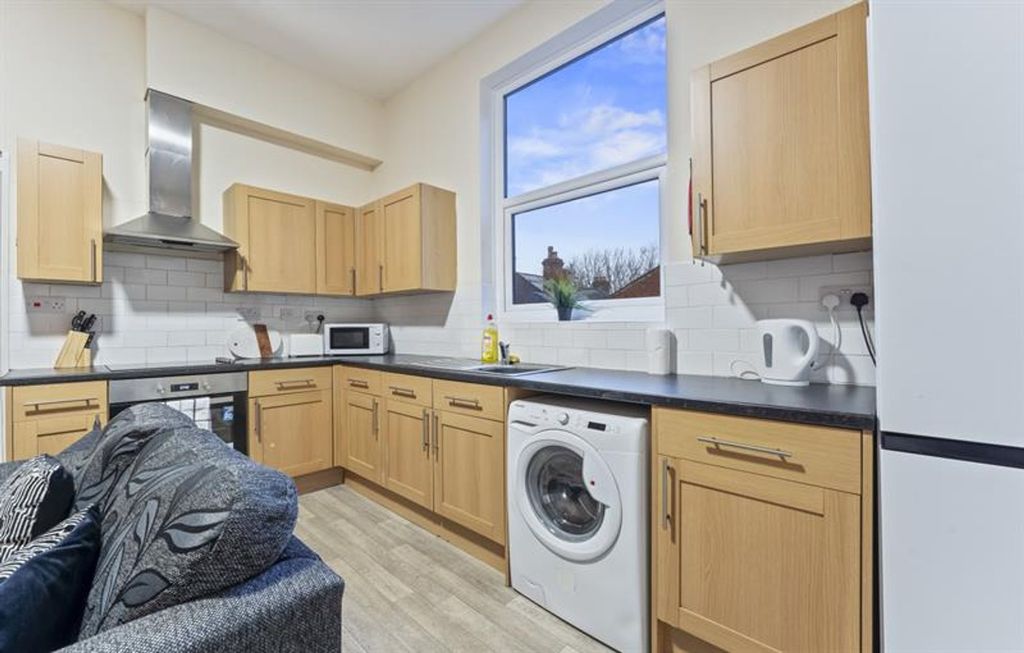 4 bed shared accommodation to rentNoel Street, Nottingham NG7 photo 4