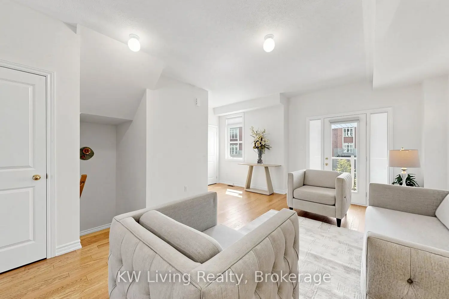 Additional image 3 of 2540 William Jackson Drive 303