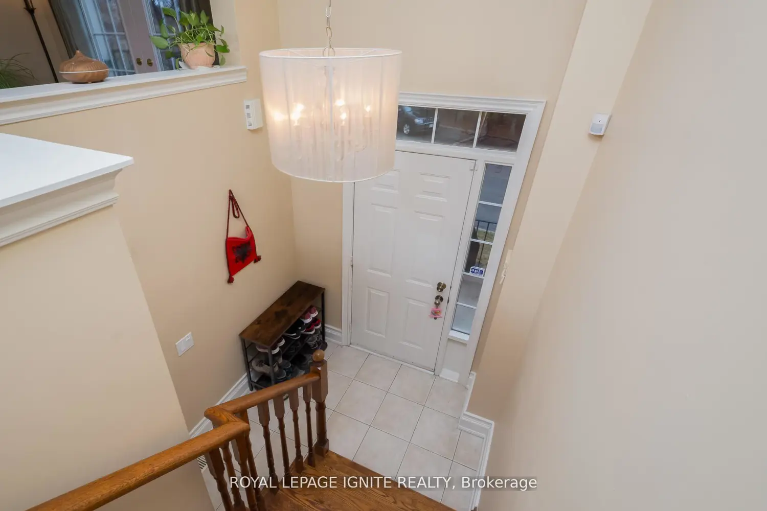 Additional image 2 of 19 Foxchase Avenue 37