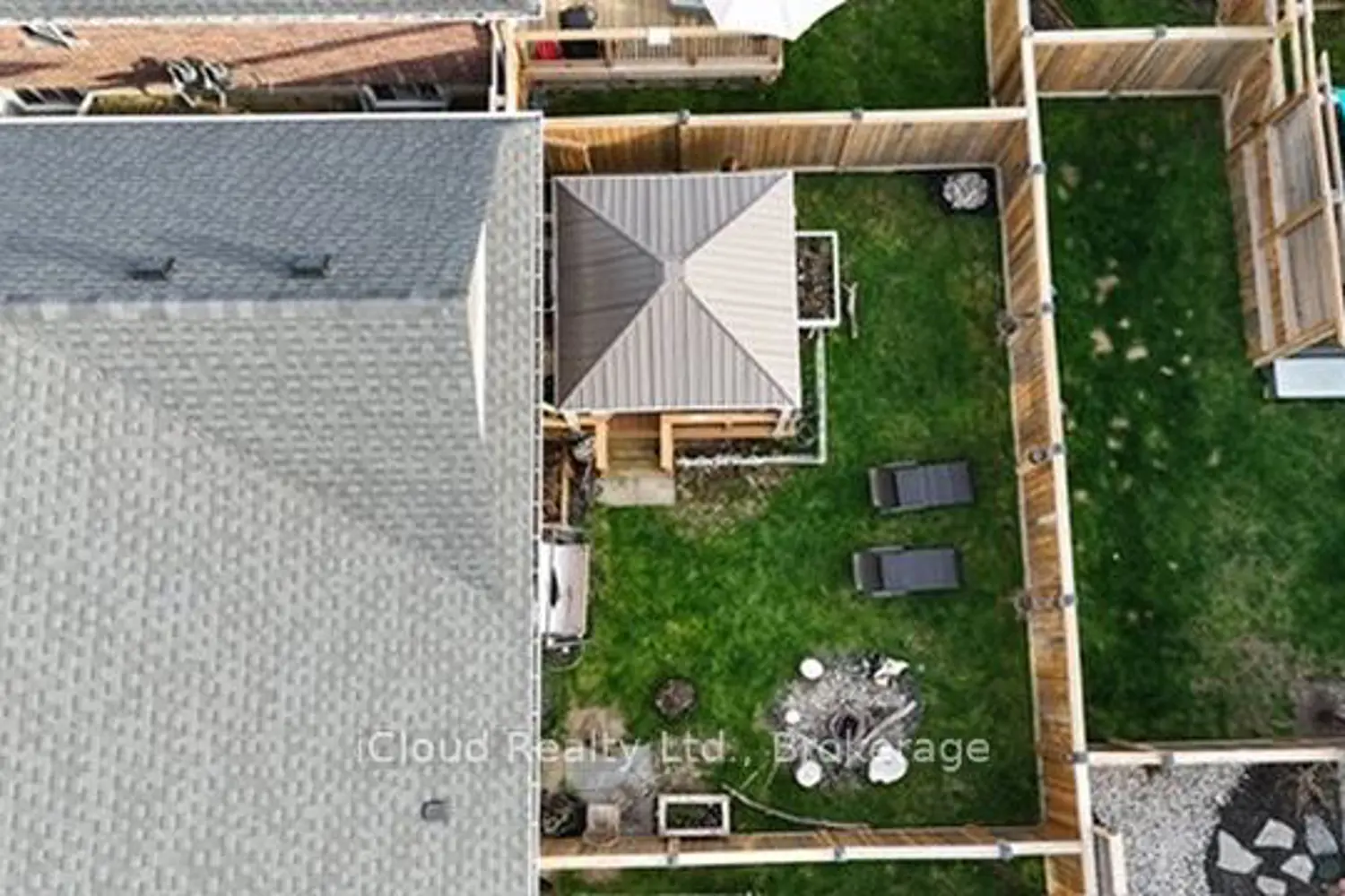 Additional image 19 of 20 Huntley Avenue