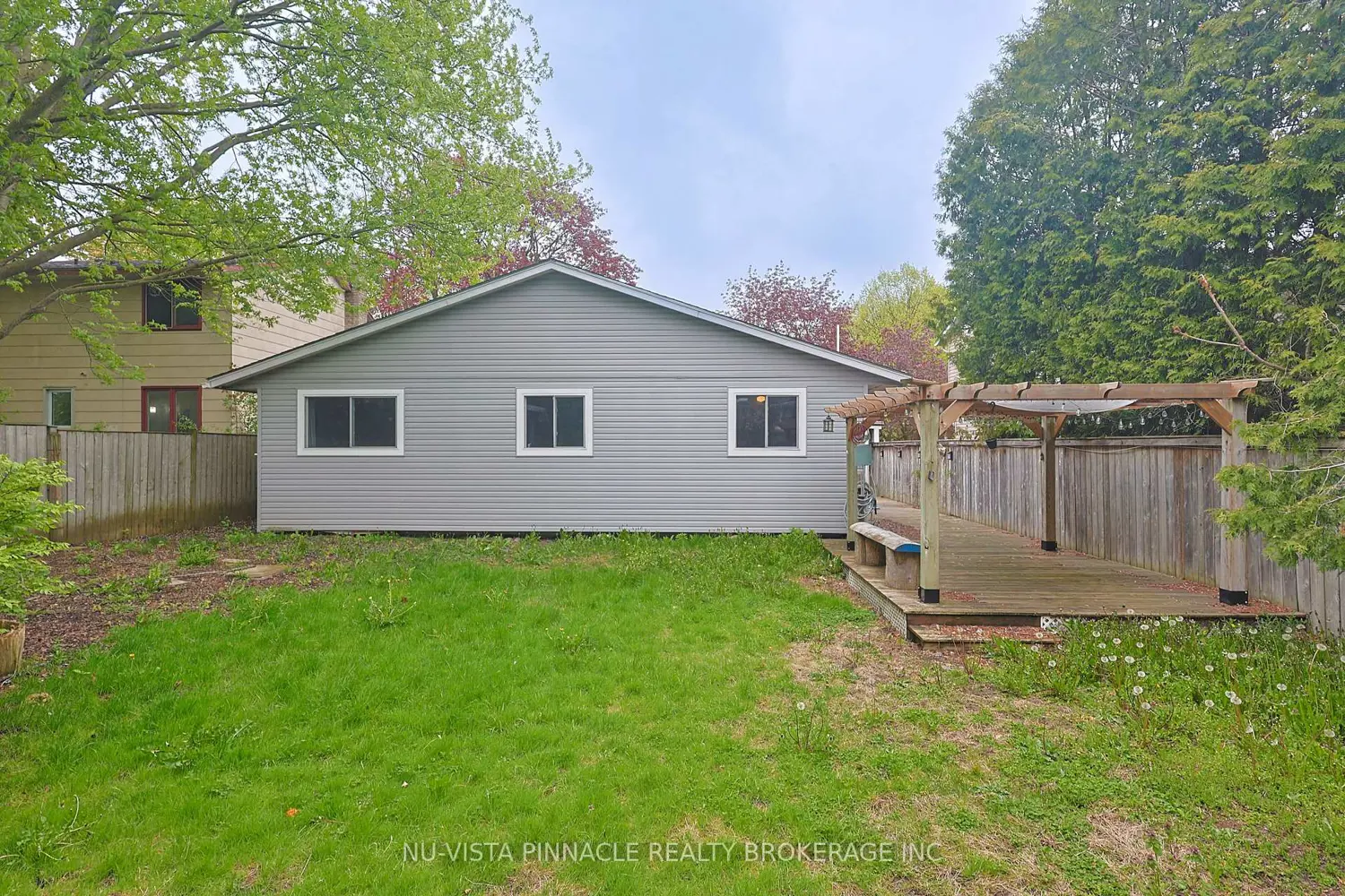 46 Monmore Road photo 5