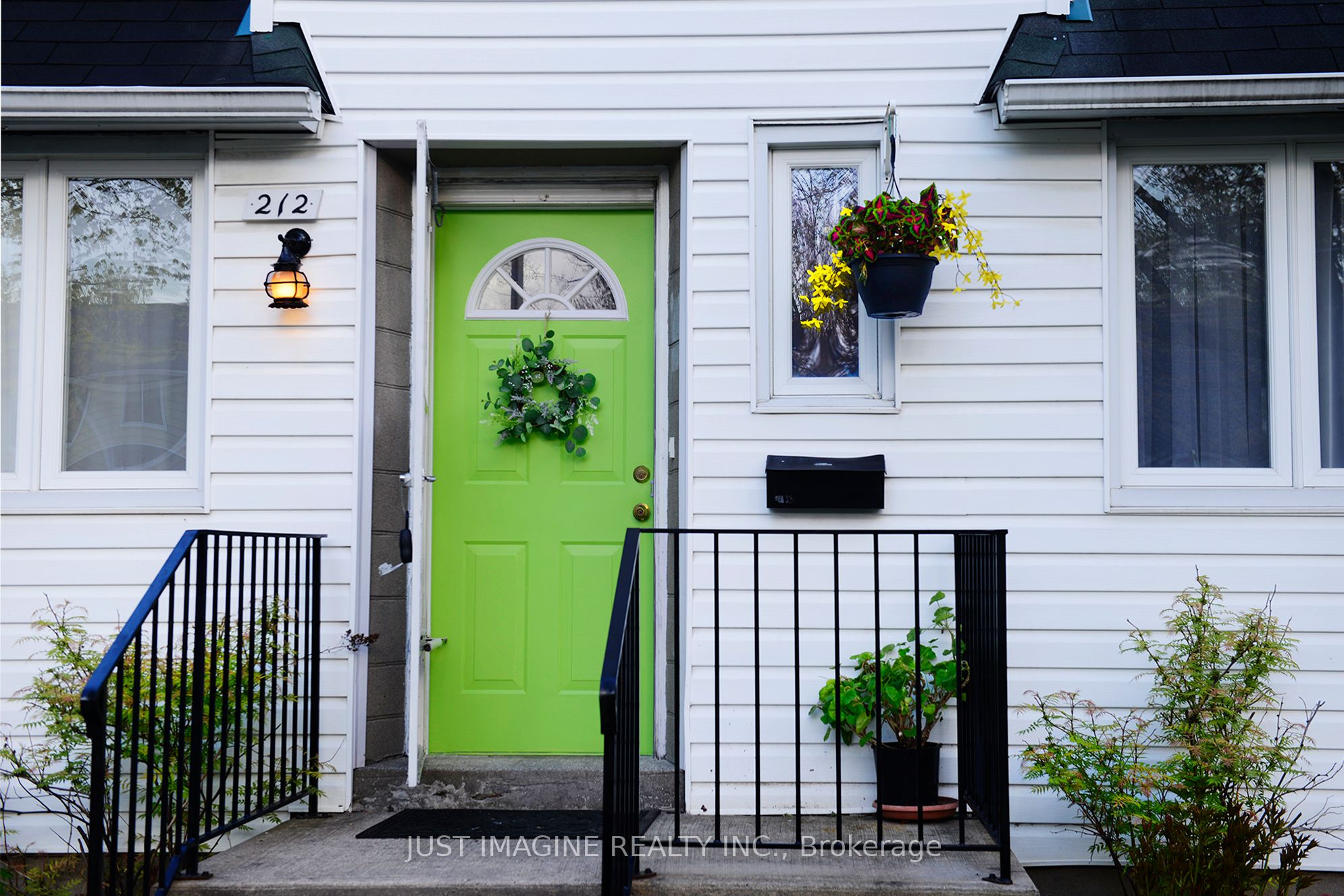 Additional image 3 of 212 Lennox Park Avenue, Ottawa, ON, K1G 0J4