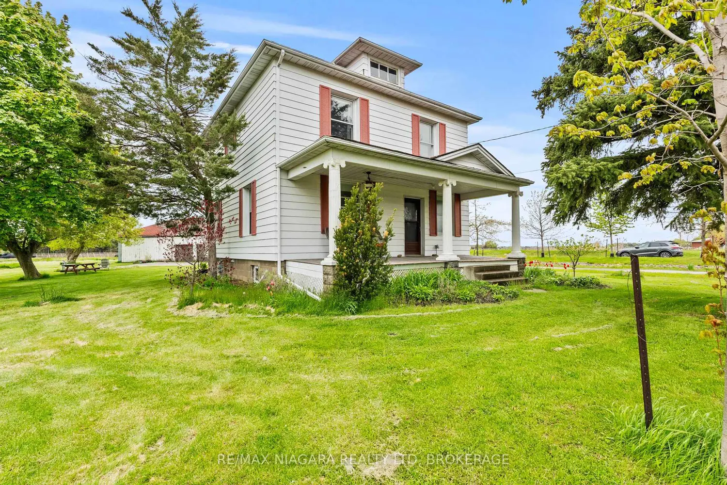 1068 Niagara Stone Road photo 3
