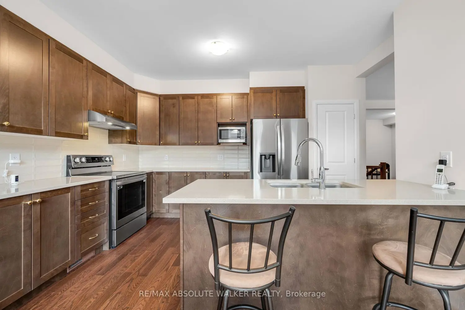529 Anchor Circle photo 5