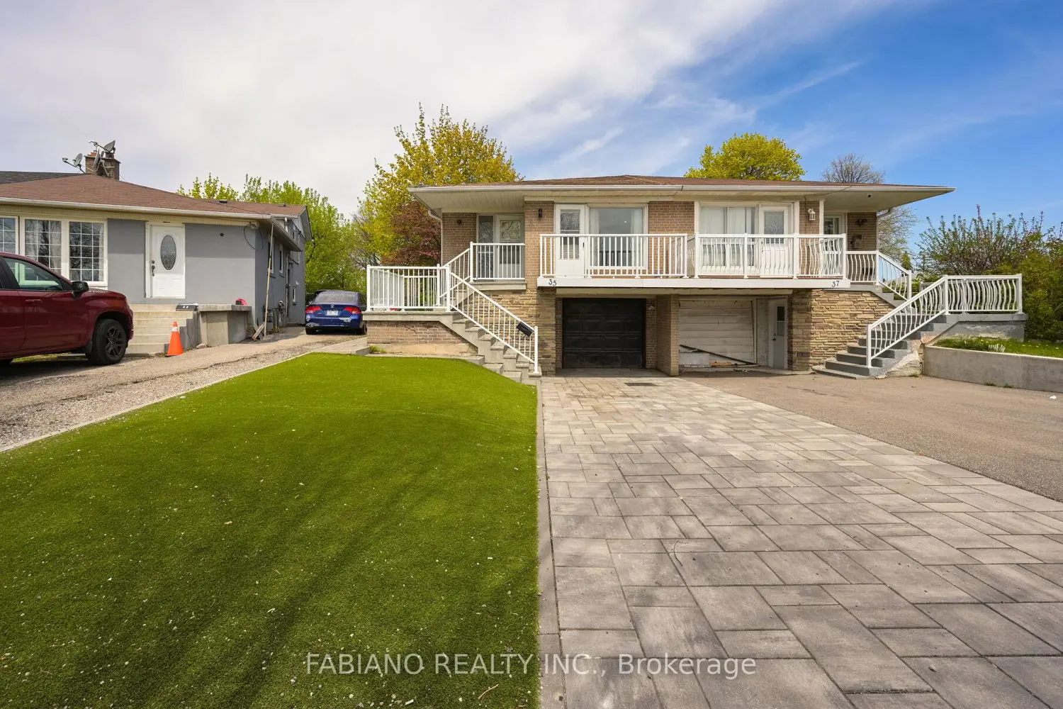 35 Murchison Crescent
