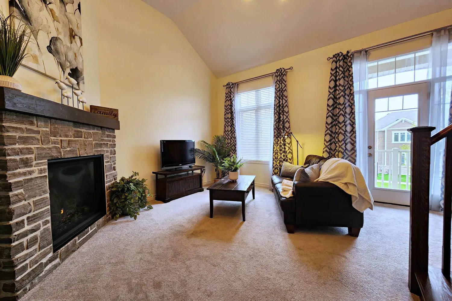 Additional image 10 of 259 Grovehill Crescent