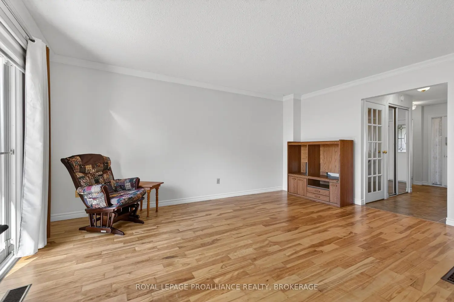 Additional image 3 of 75 Windfield Crescent
