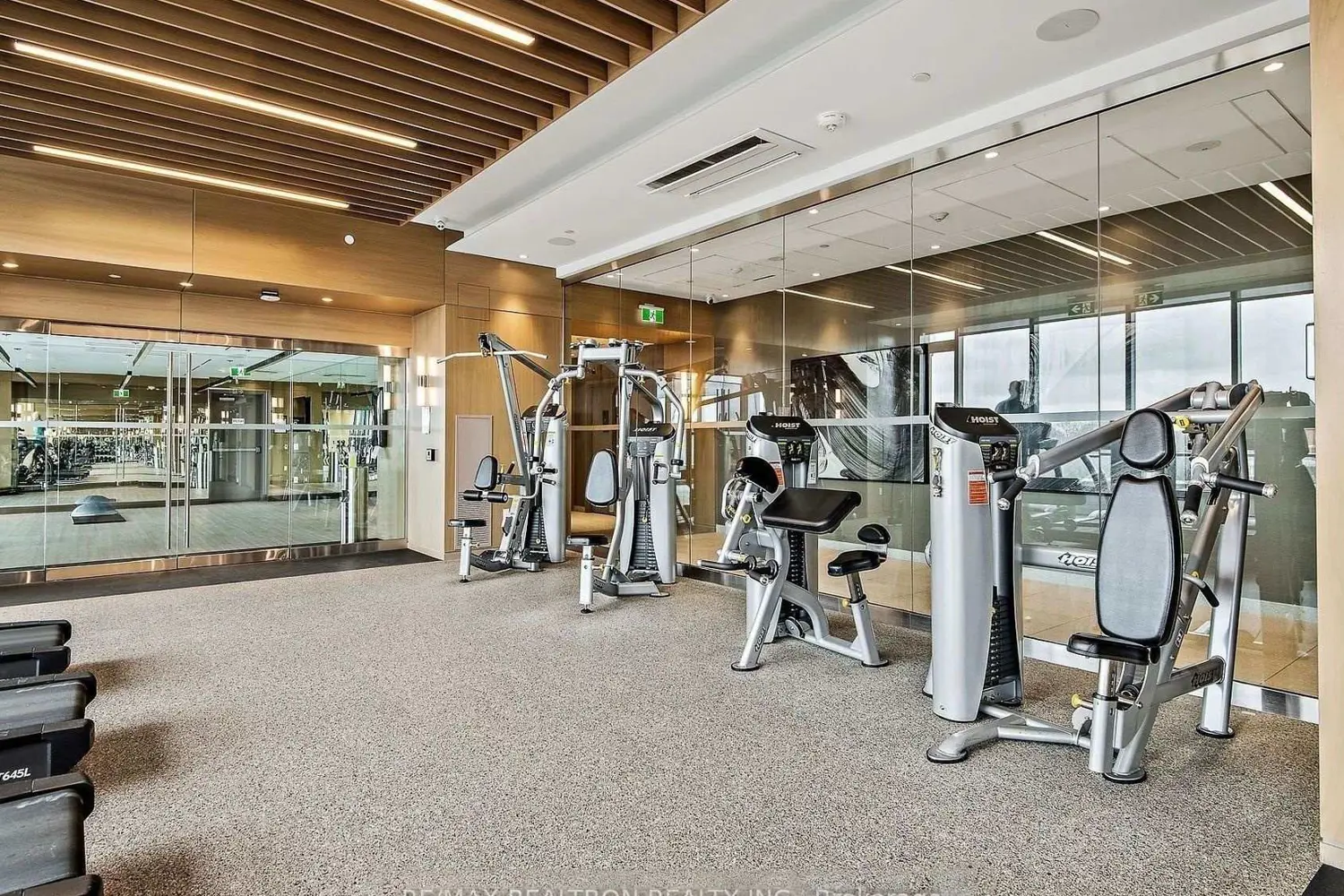 Additional image 9 of 585 Bloor Street 1117
