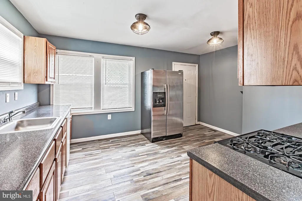 Additional image 4 of 237 Ridge Road, Claymont, DE 19703