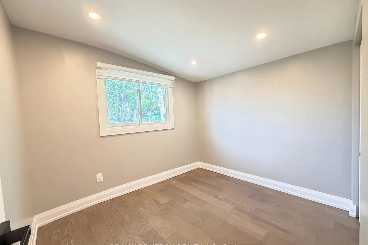 Additional image 15 of 97 Emerald Street