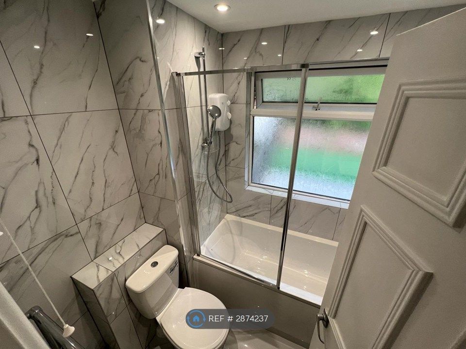 Additional image 19 of 5 bed semi-detached house to rentPomfret Avenue, Luton LU2