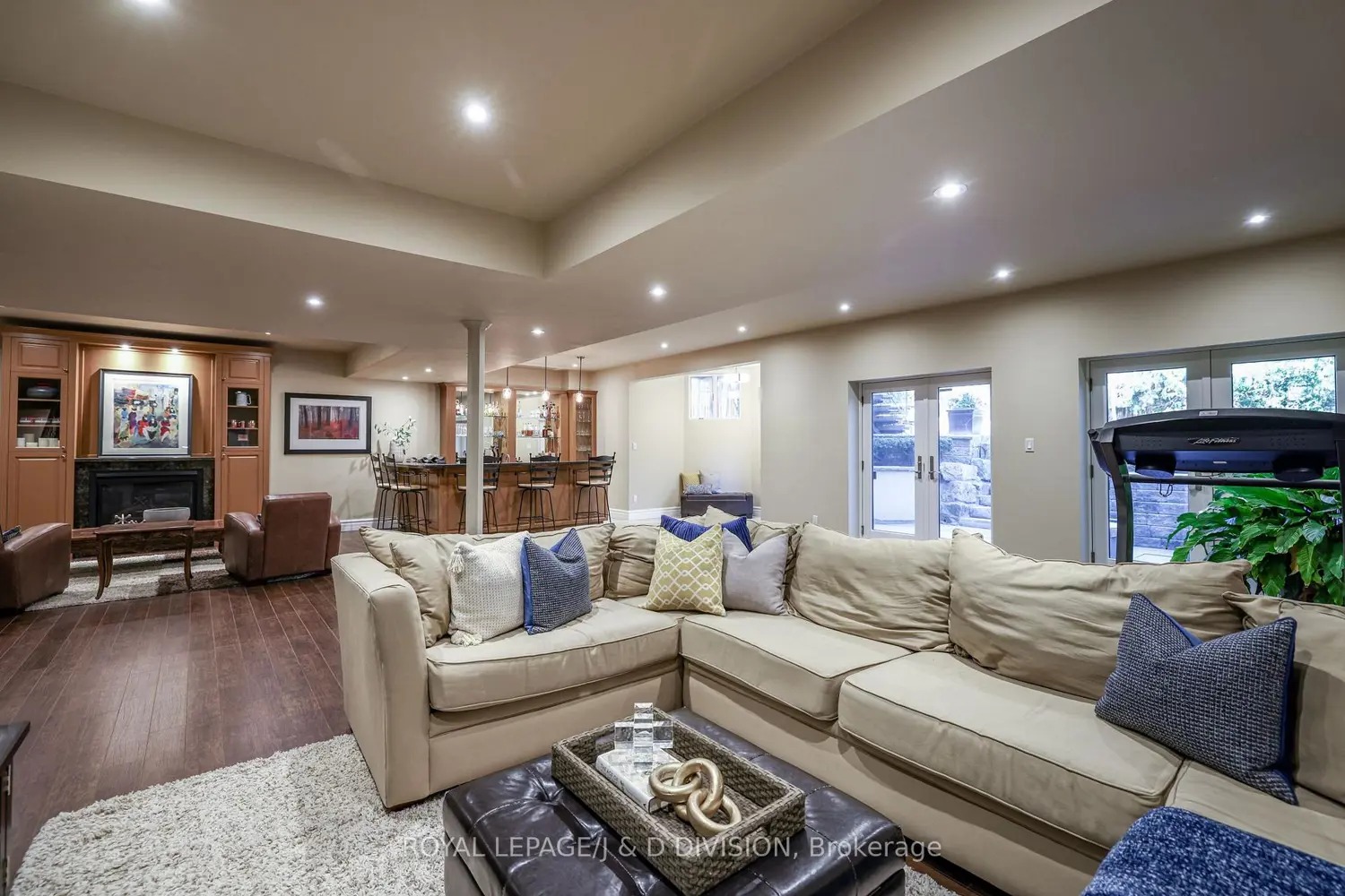 Additional image 15 of 82 Munro Boulevard