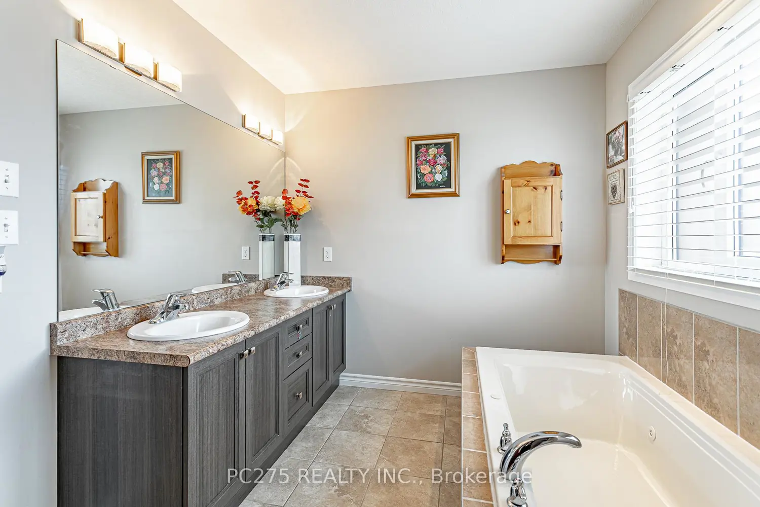 Additional image 16 of 832 Normandy Drive
