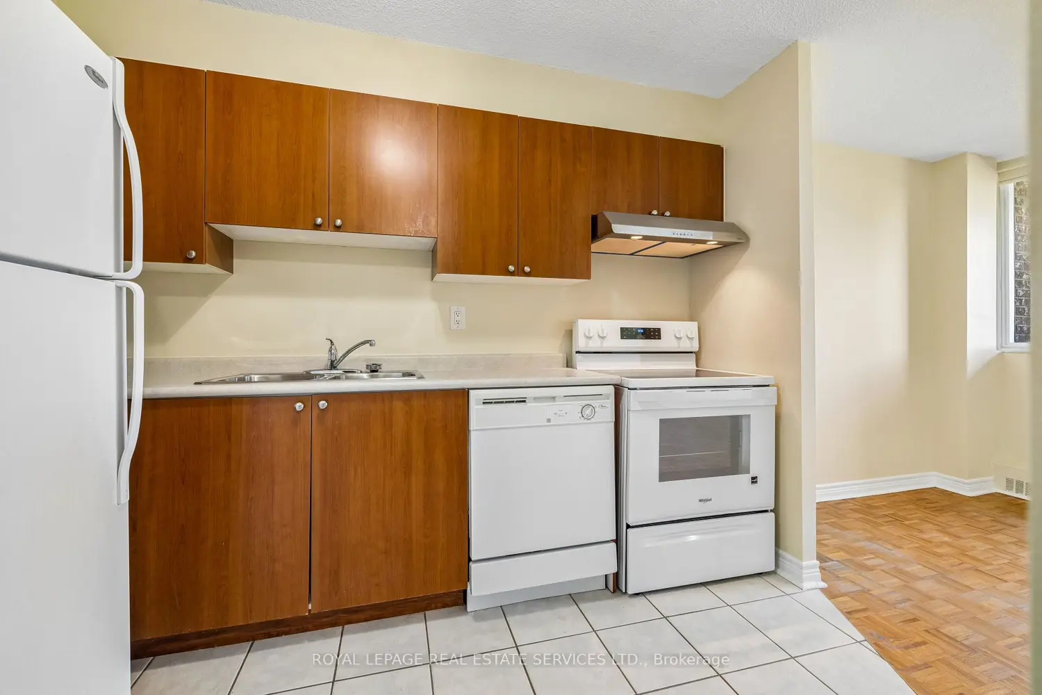 Additional image 10 of 3501 Glen Erin Drive 311