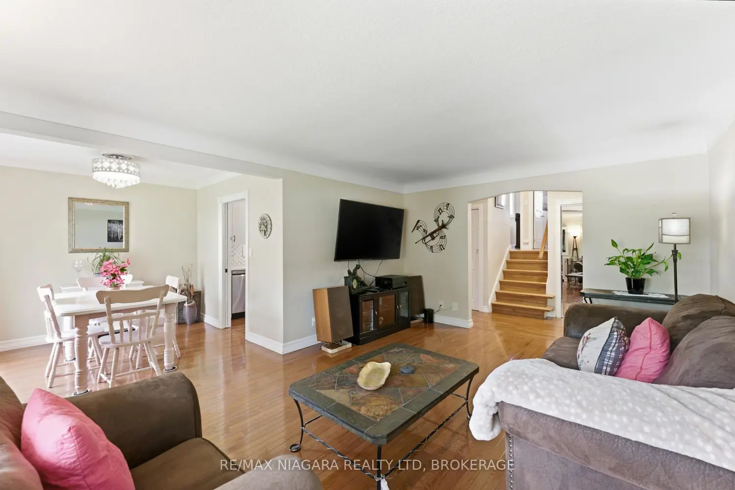 Additional image 5 of 45 Lindbergh Drive