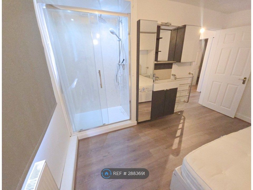 Additional image 15 of 3 bed flat to rentNew St, Horsham RH13