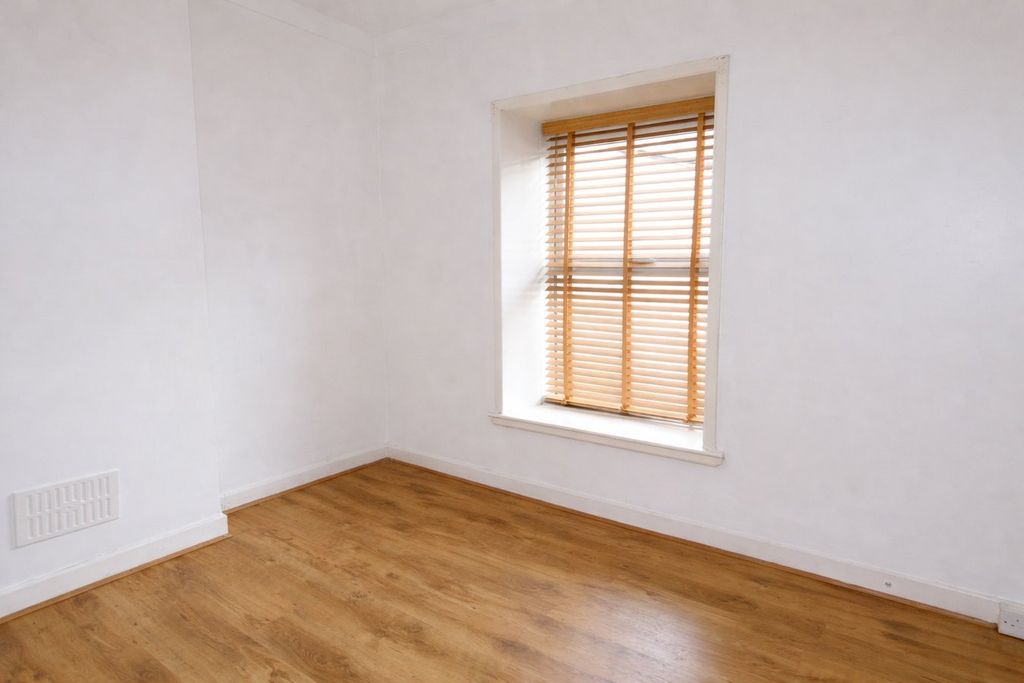 Additional image 11 of 3 bed terraced house to rentSwan Road, Baglan, Port Talbot SA12