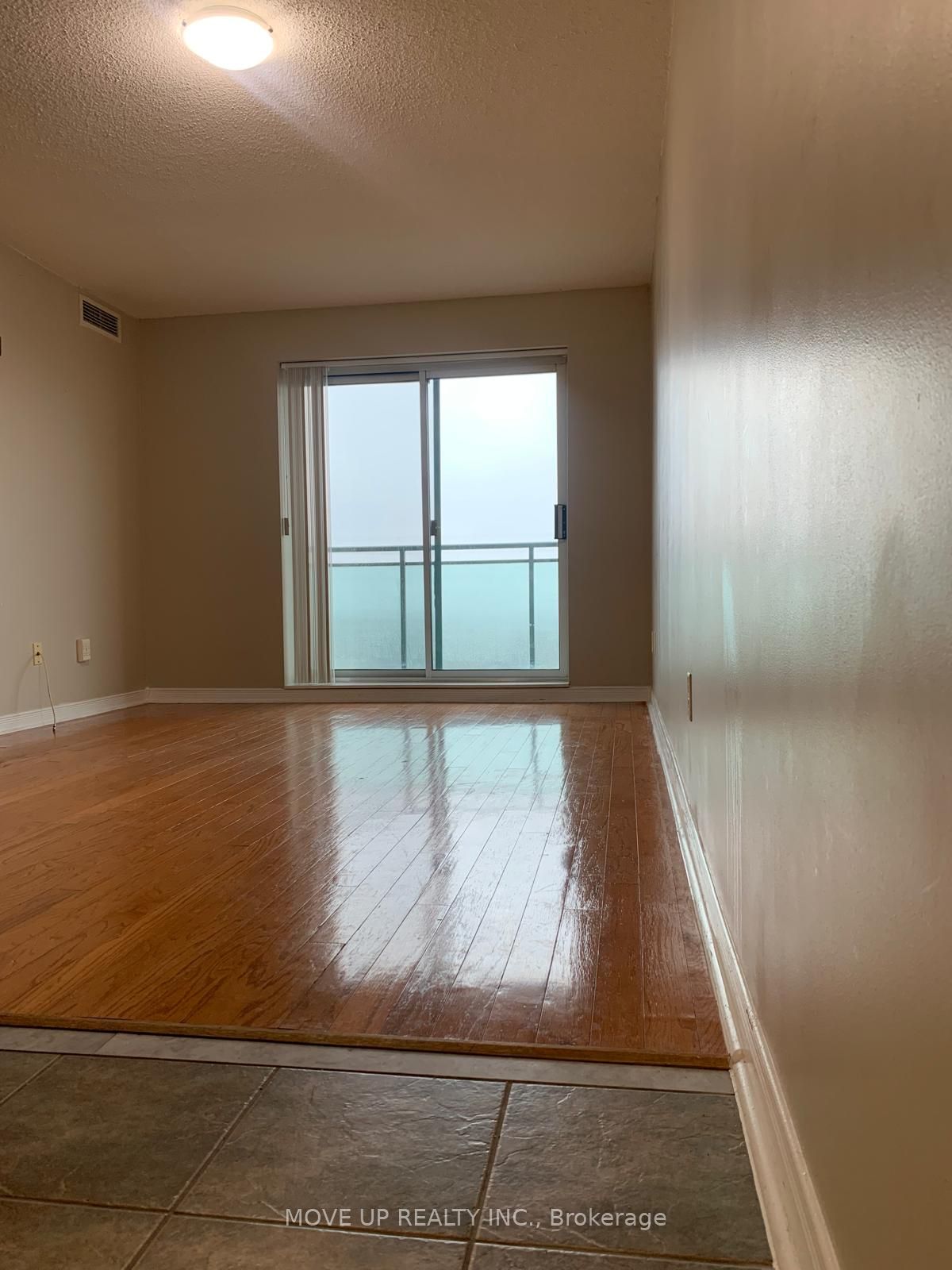 Additional image 2 of #901-39 Oneida Crescent S, Richmond Hill, ON, L4B 4T9