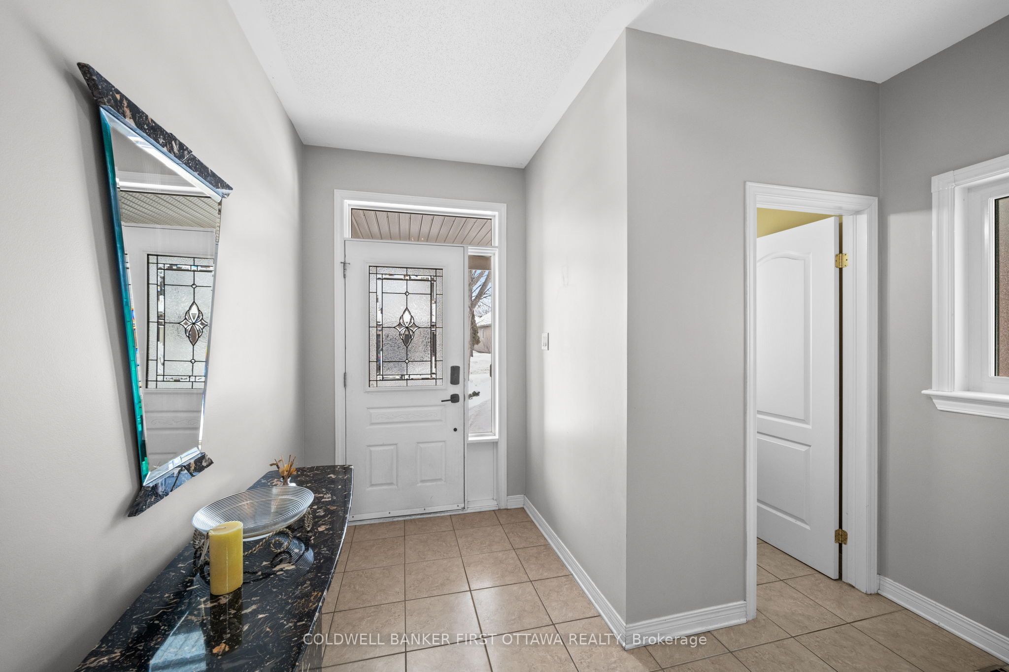 Additional image 3 of 6A Rosetta Avenue, Ottawa, ON, K2G 6T5