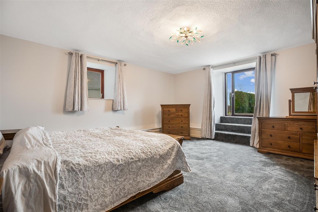 Additional image 11 of 4 bed flat for saleEsplanade, Greenock PA16