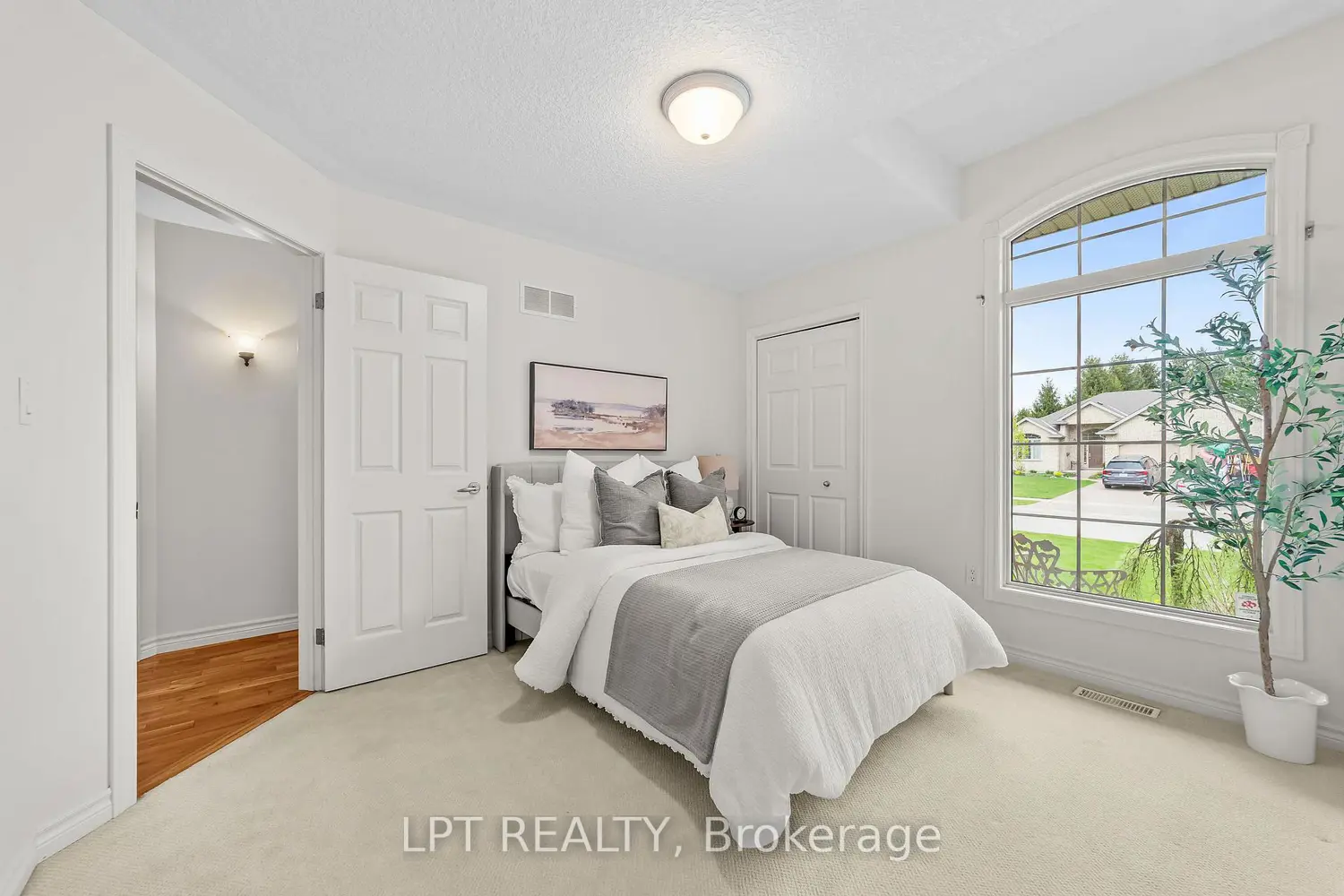 164 Abagail Street photo 4