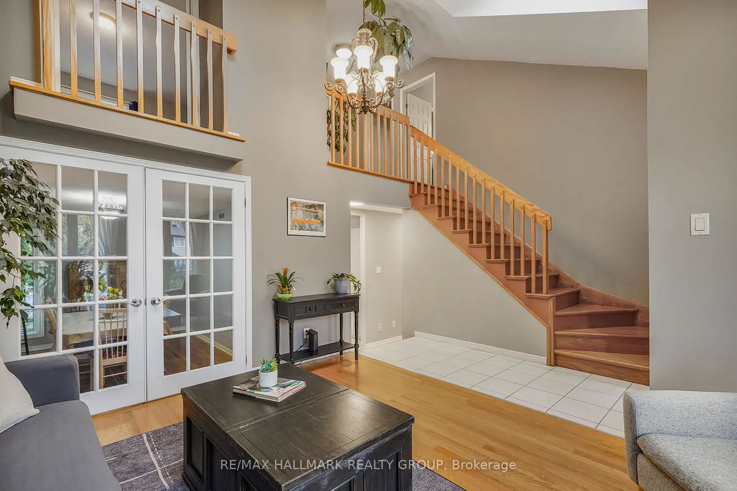 3327 Descotes Circle photo 4