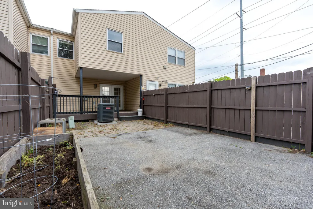 Additional image 18 of 602 Townsend Street, Wilmington, DE 19801