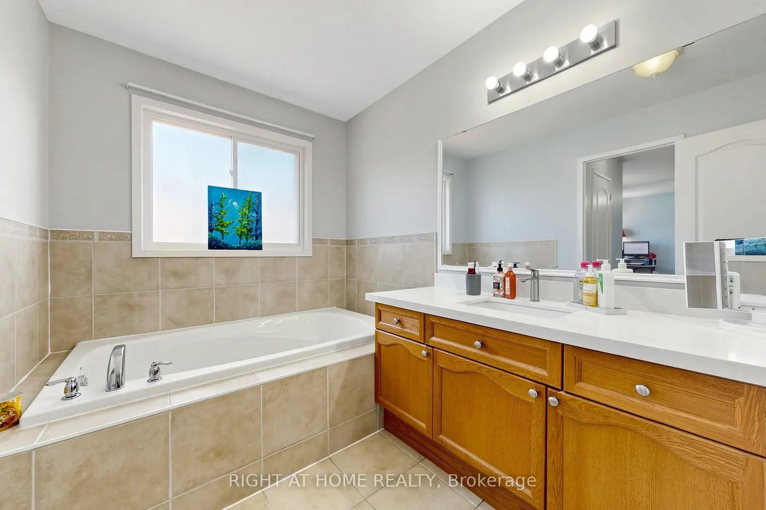 Additional image 6 of 648 Blackwood Boulevard