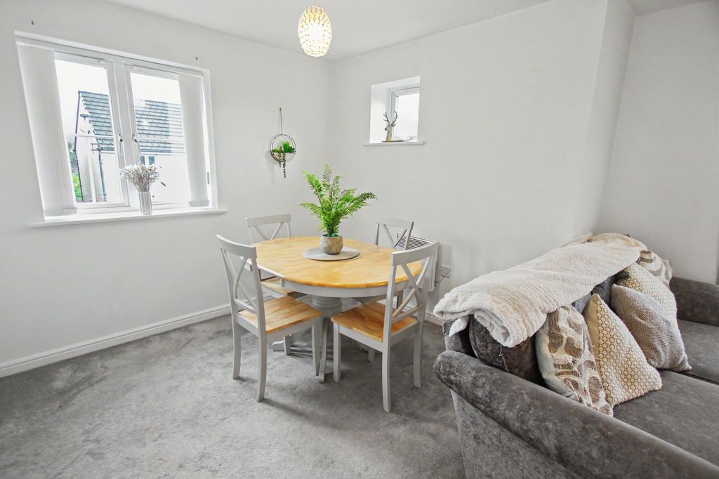 Additional image 5 of 2 bed flat for saleDrum Tower View, Caerphilly CF83