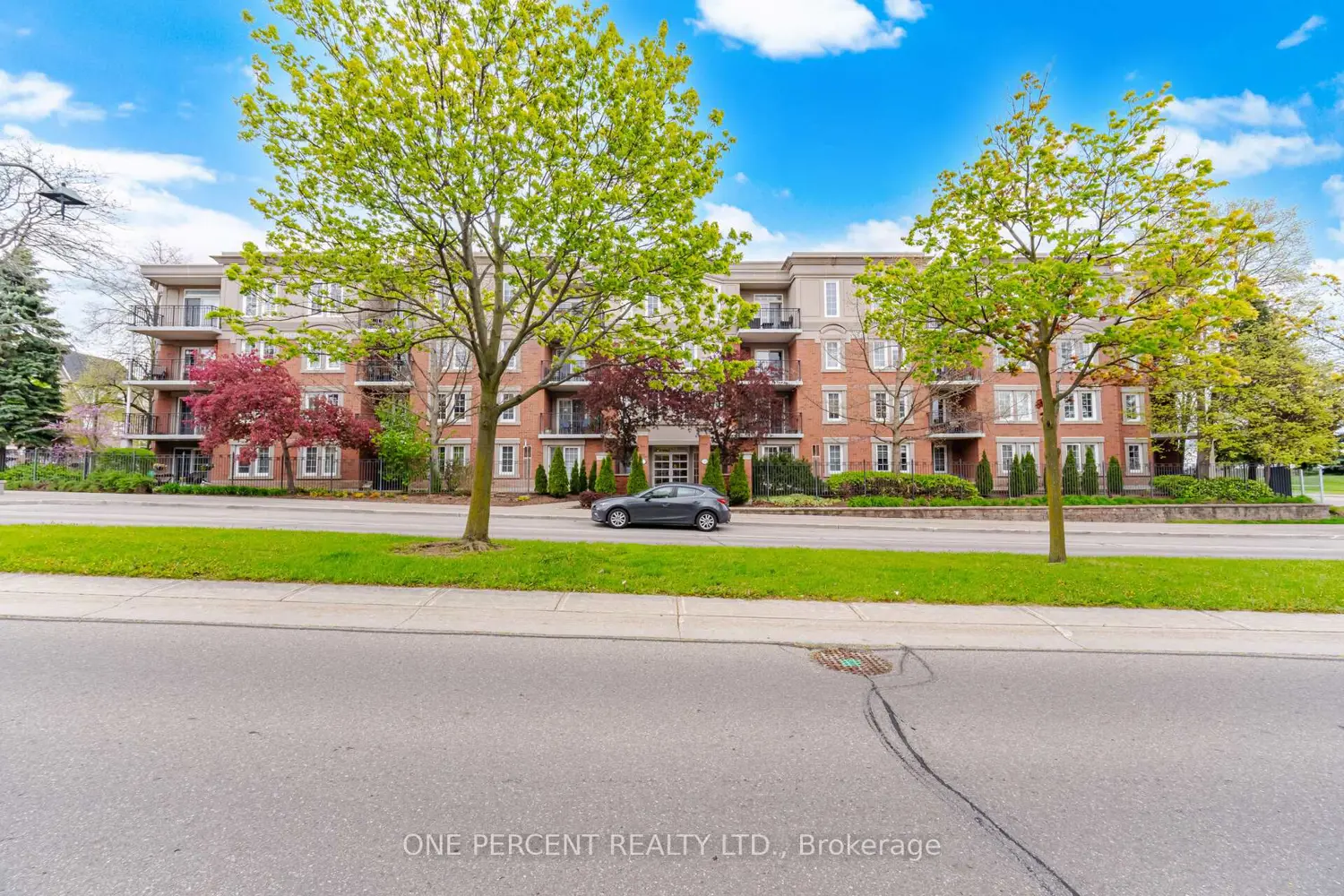 2301 Parkhaven Boulevard 208