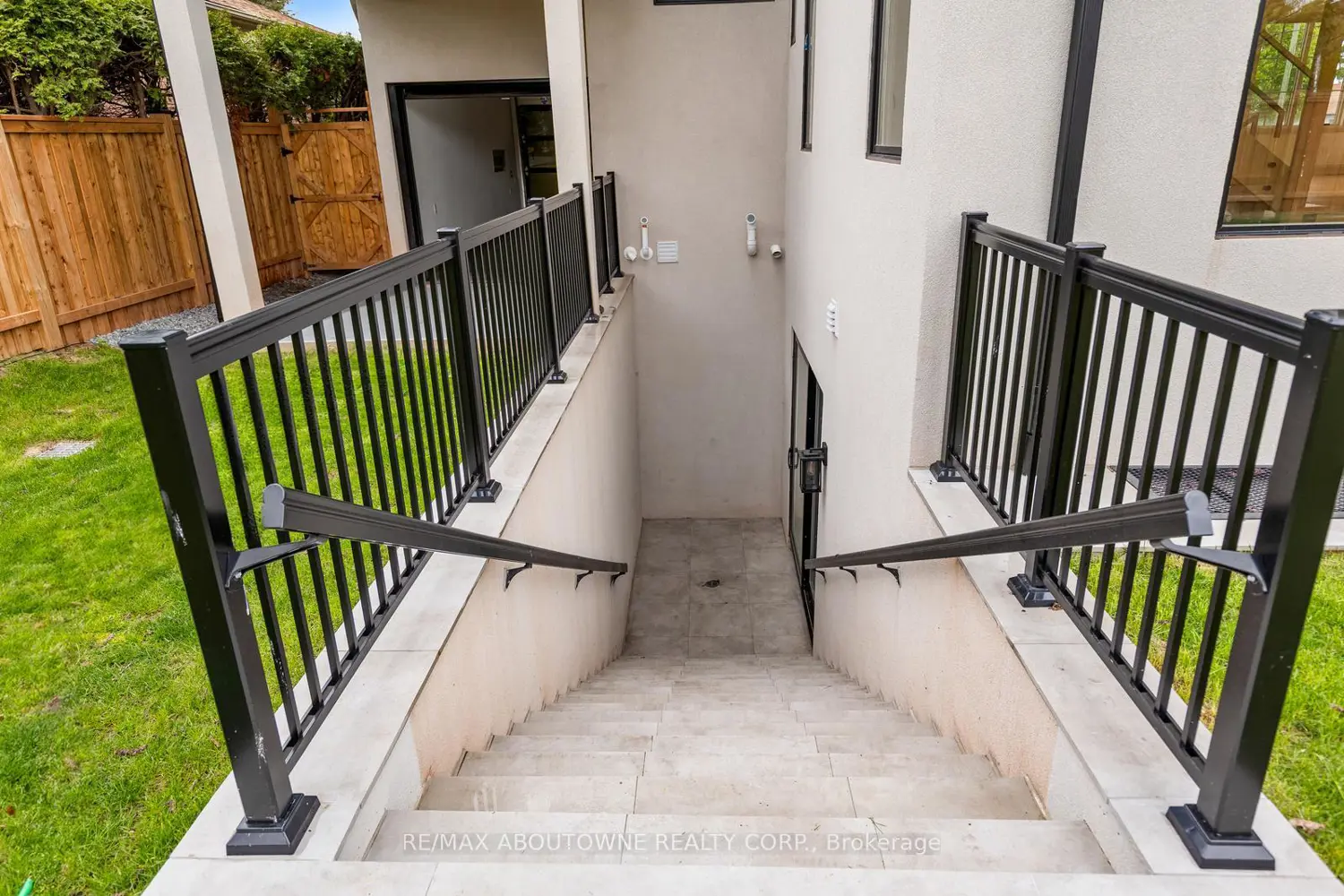 Additional image 19 of 512 Weynway Court